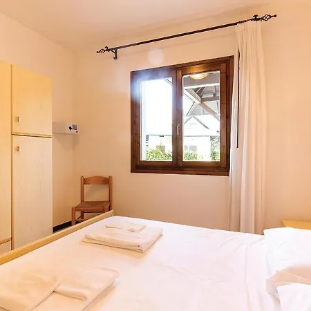 Holiday Albarella Ro 11 *
